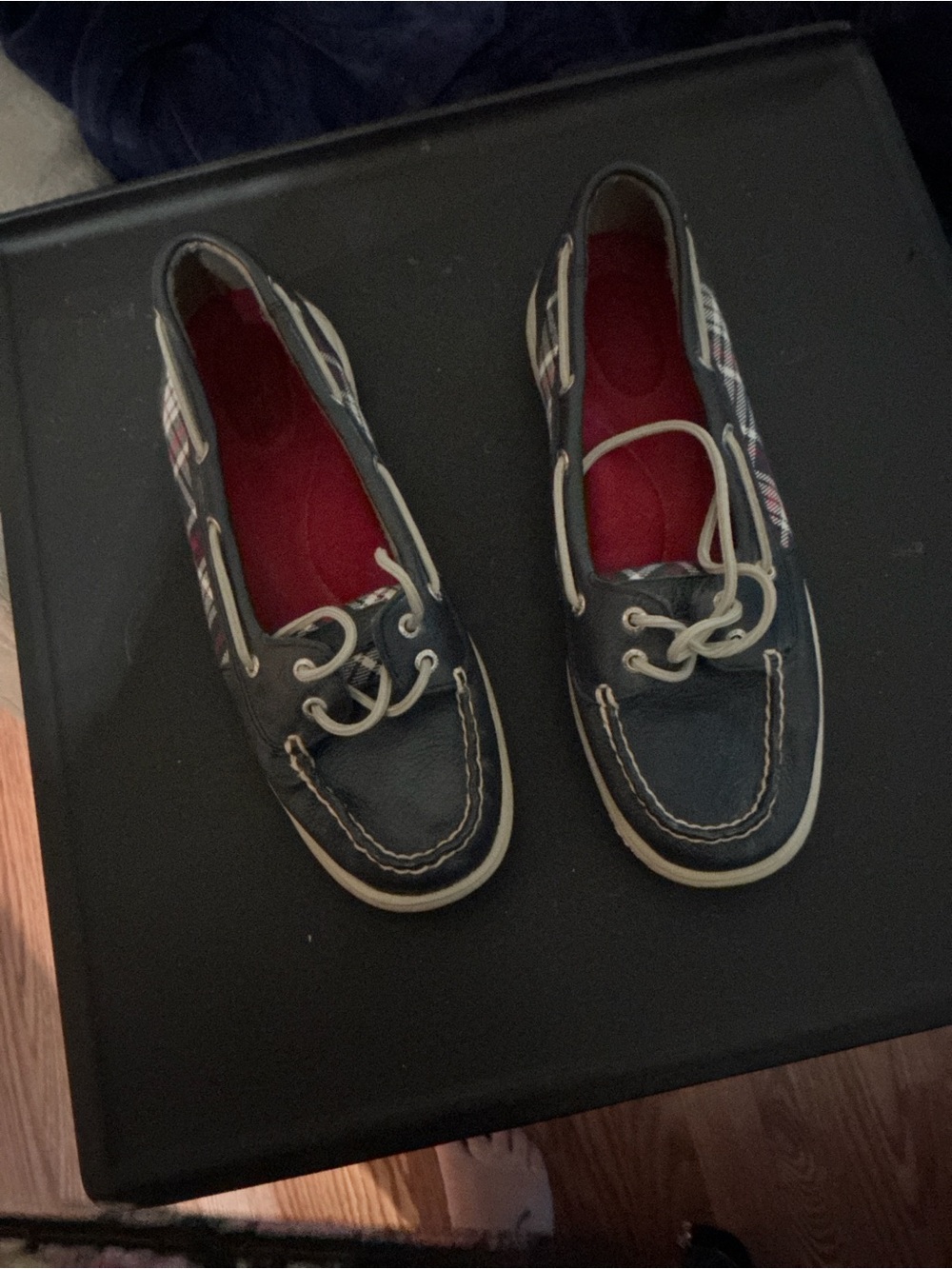 Sperry Plaid Canvas Boat Shoes in Navy, Red, White (women’s 8.5)